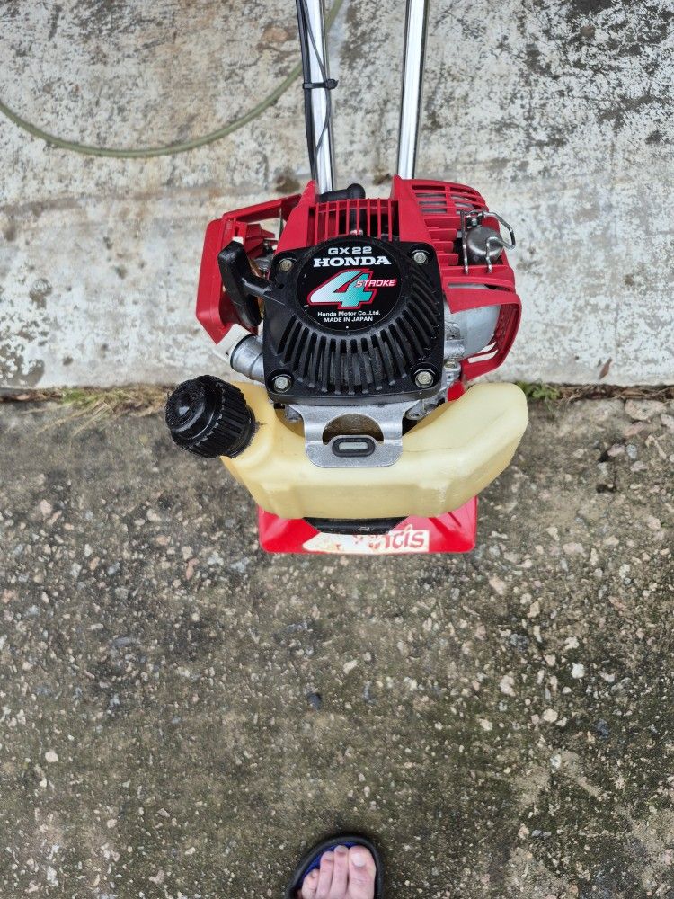 4stroke Mantis Roto Tiller