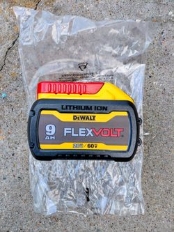 Dewalt 20v New Flex Volt Battery 9ah ( 115$ Firm  )
