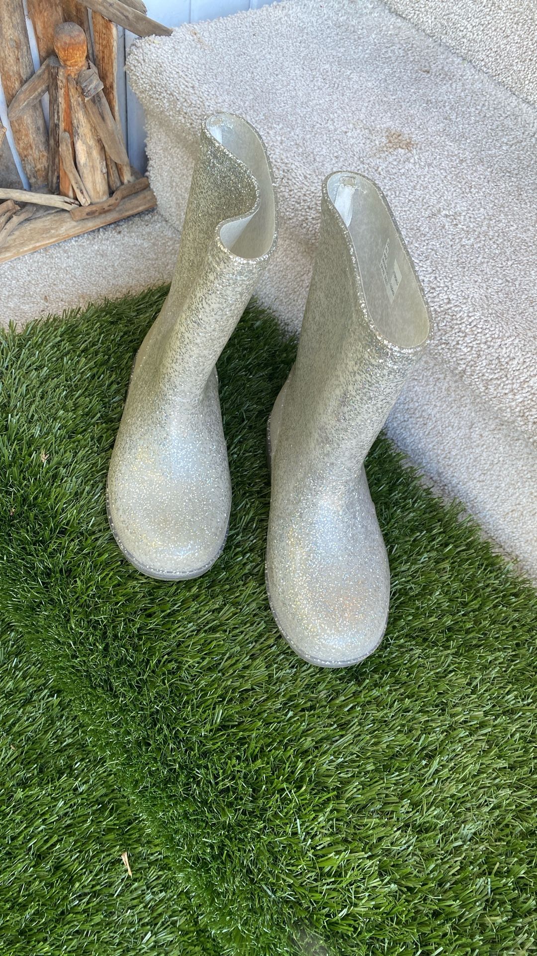 Girl Boots Sz. 2. Waterproof Rain 