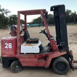 Forklift 10,000 Pound