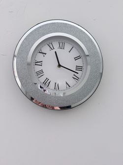Glam clock