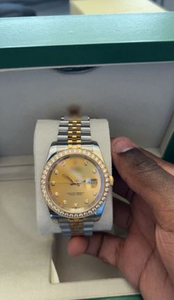 Mens Watch (READ DESCRIPTION‼️)