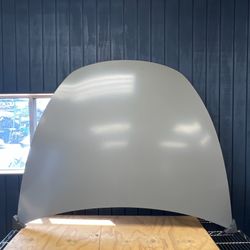 20-25 Tesla Model Y Hoods OEMq