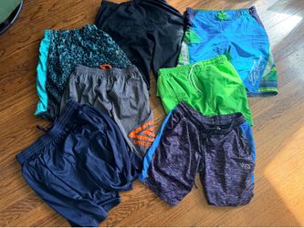 Shorts Sz small lot