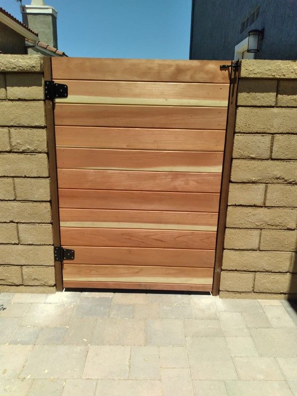Wood Gate & Fence