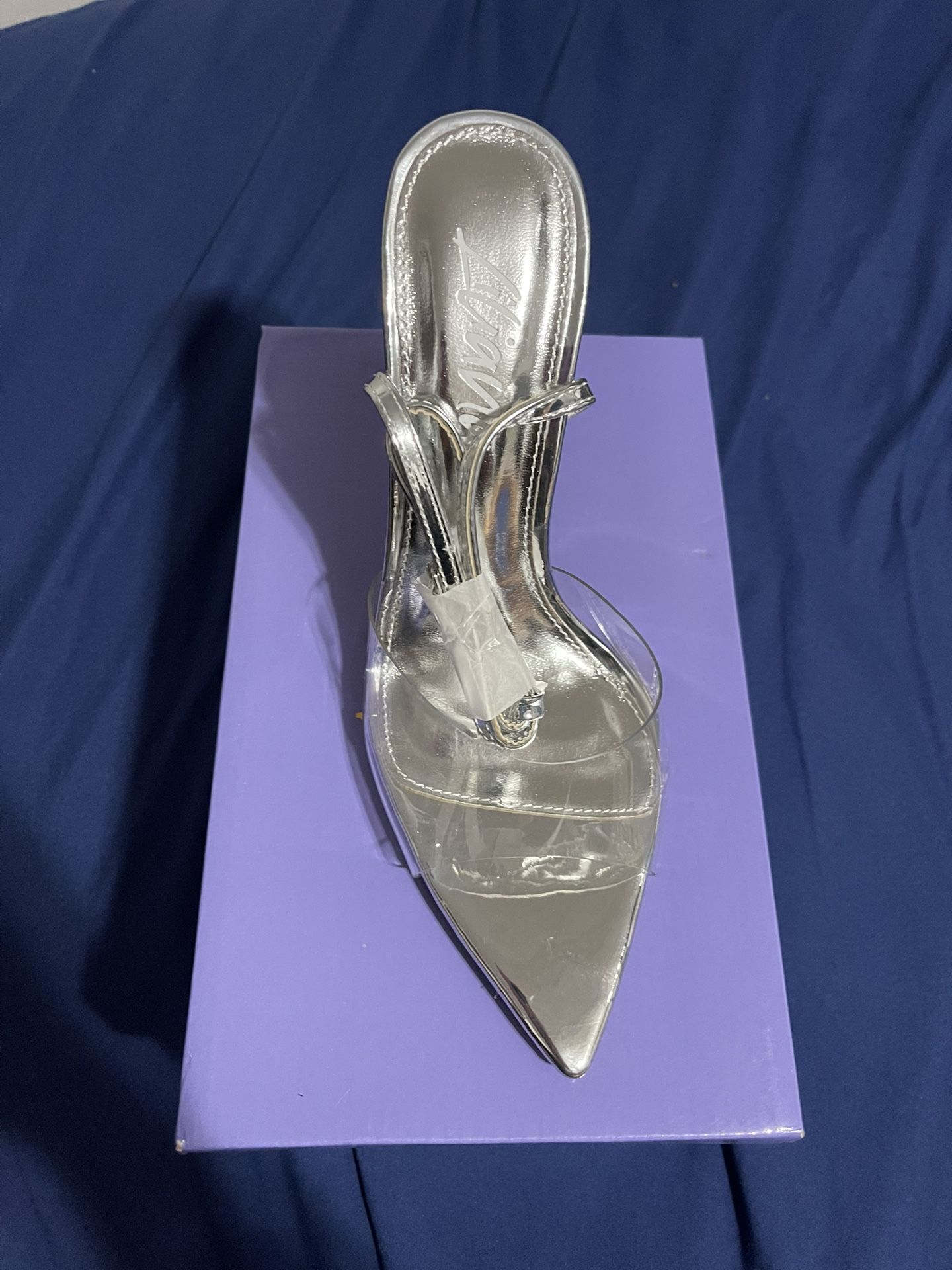 Liliana Laurent 3-Pu Pointy Toe Clear High Heels