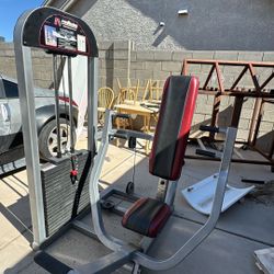 Pro - Maxima Vertical Chest Press 