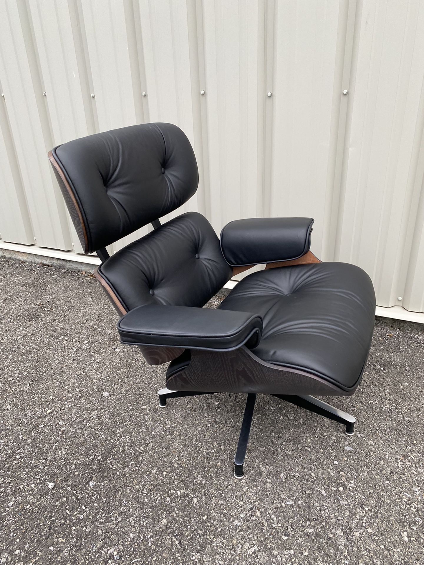 MCM Reproduction Lounge chair 