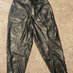 Faux leather Pants 