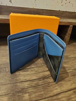 Louis Vuitton Epi Leather Bi Fold Wallet for Sale in Midlothian, TX -  OfferUp