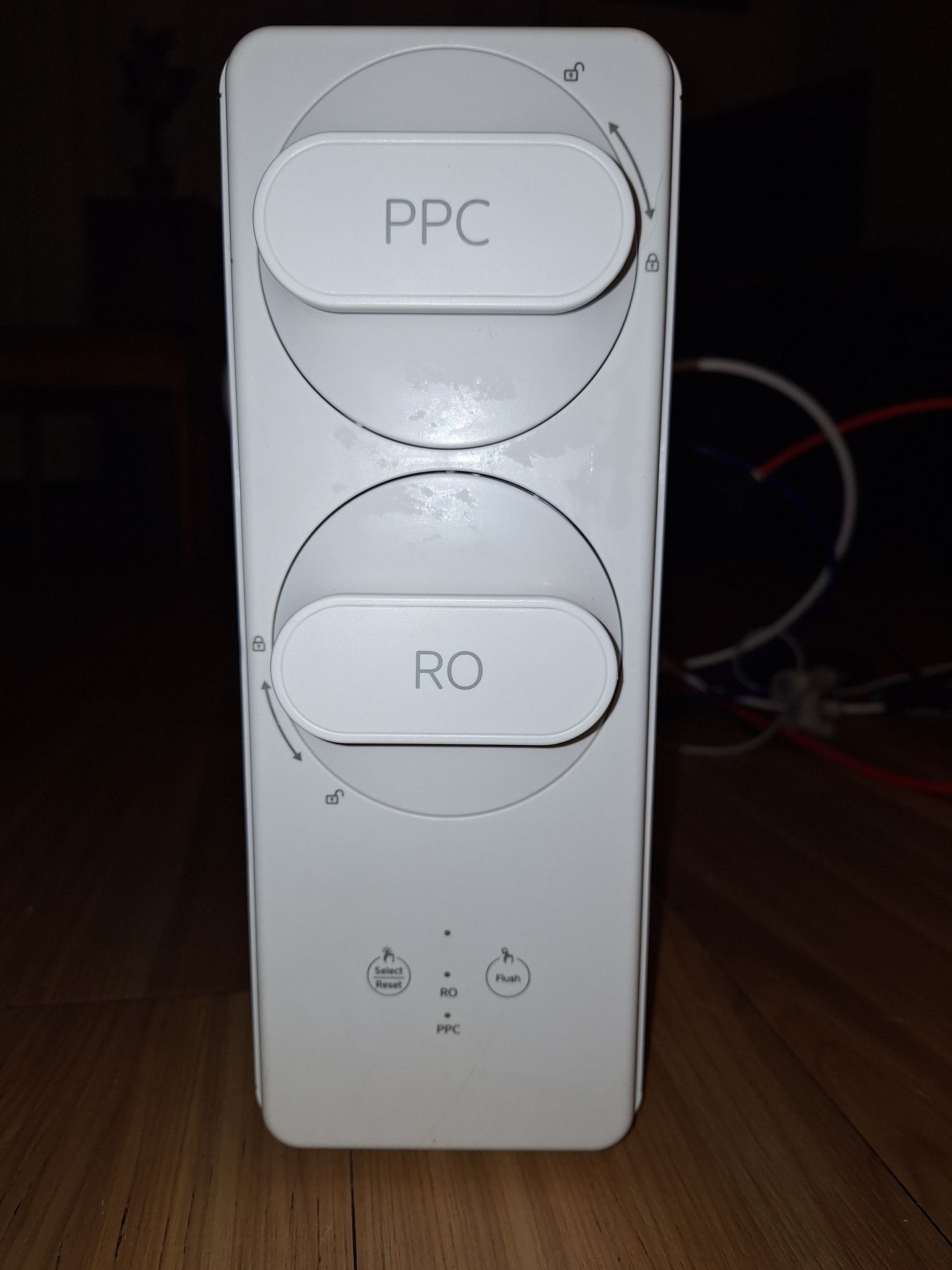 Reverse osmosis water filter