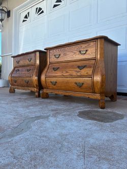 Pair of Oak Bombe Chest of Drawers