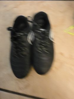 Kids soccer cleats