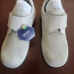 Orthopedic Women's Shoes Size  8 1/2 (New)