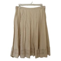 New Handmade Woman’s Beige Pleated Skirt, Sz M/L (see measurements)