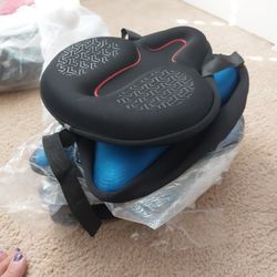 Have A Bunch Of GEL BIKE Seats. $13.00 EACH. All New. Cash Pickup Only 