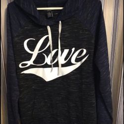 JUNIORS Size 2X, Hoodie Lightweight, USED, meet at Exxon at 2428 E Lamar Alexander parkway Maryville.