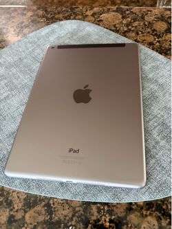 Apple IPad Air (1st gen) A1475 Like New