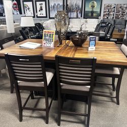 Lovely Dining Room Set! $1199 🤎⭐️ Last One!