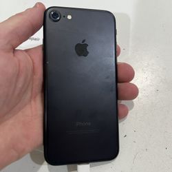Apple iPhone 7 Black 32GB Unlocked Used