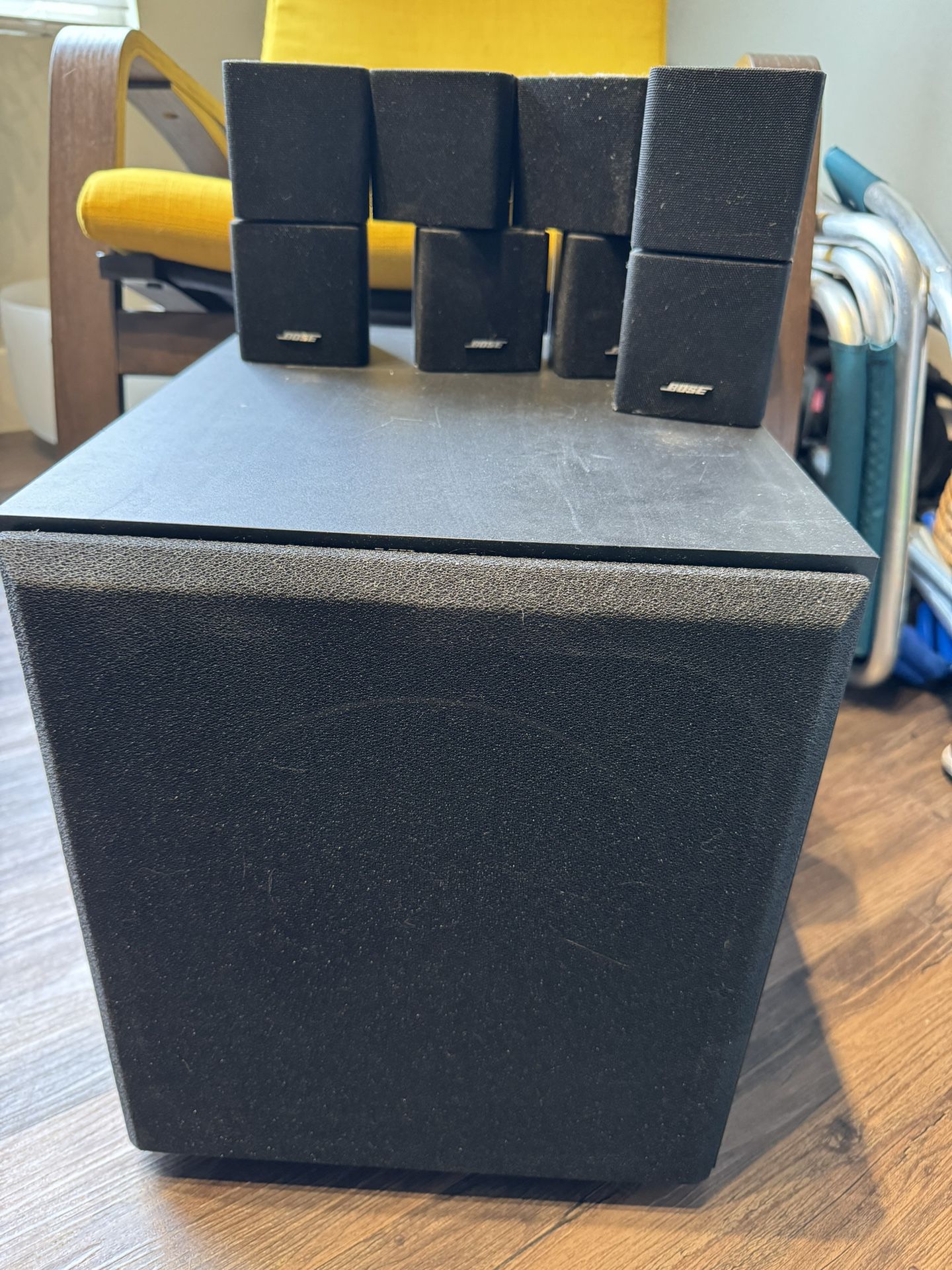 4 Bose Swivel Surround sound Speakers and Klipsch Subwoofer