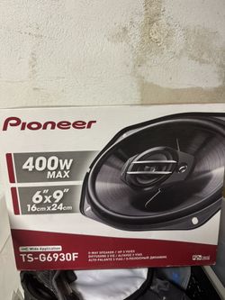Brand New Never Opened Pioneer Speakers