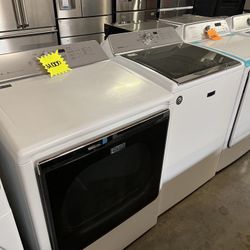 Maytag White Washer And Dryer Set