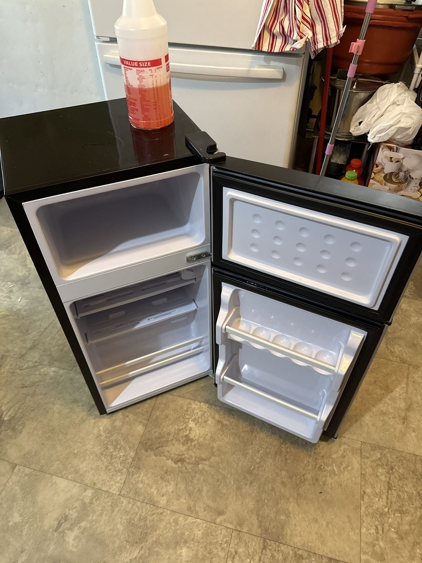 Small refrigerator