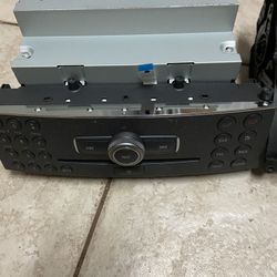 Mercedes Benz radio
