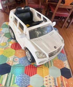 Kids Mercedes Benz need new battery
