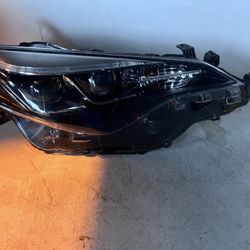 2014-2016 Toyota Corolla Headlight 