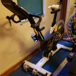 ProForm Le Tour de France with iFit® Enabled with Google Maps™

Indoor Exercise Bike