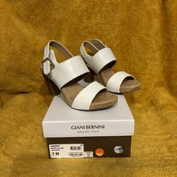Giani Bernini Aikko Memory-Foam Sandals/Heels
