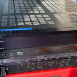 Onkyo TX-SR805 THX Ultra2 Dolby TrueHD DTS-HD 7.1-Channel AV HDMI Receiver