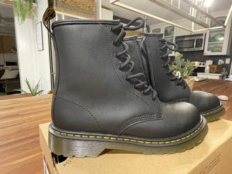 Brand New Dr/doc martens