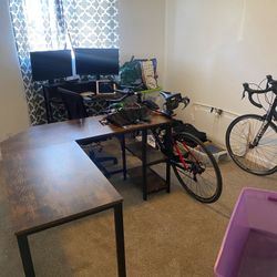 2 Computer monitors