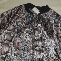 Truly 4 You Blush Snake Zipper Jacket (Size M)