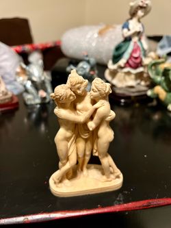 Sculpture Figurine