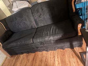 FREE COUCH