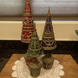 3 Sparkling Holiday Decor Topiaries 