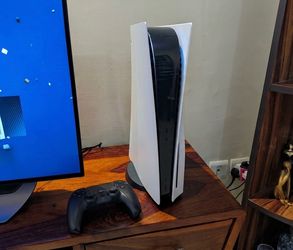 PS5 disk model excellent condition 3 month used only
