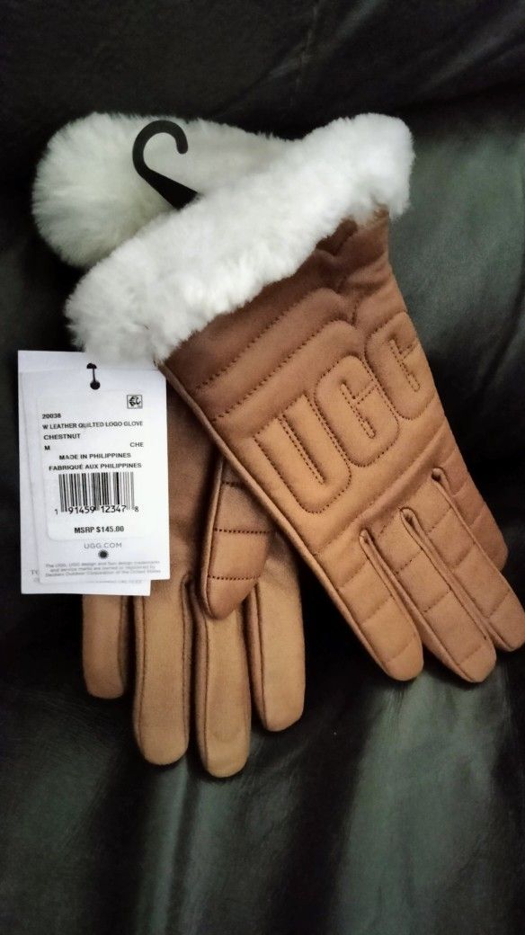 UGG Quilted Logo Glove