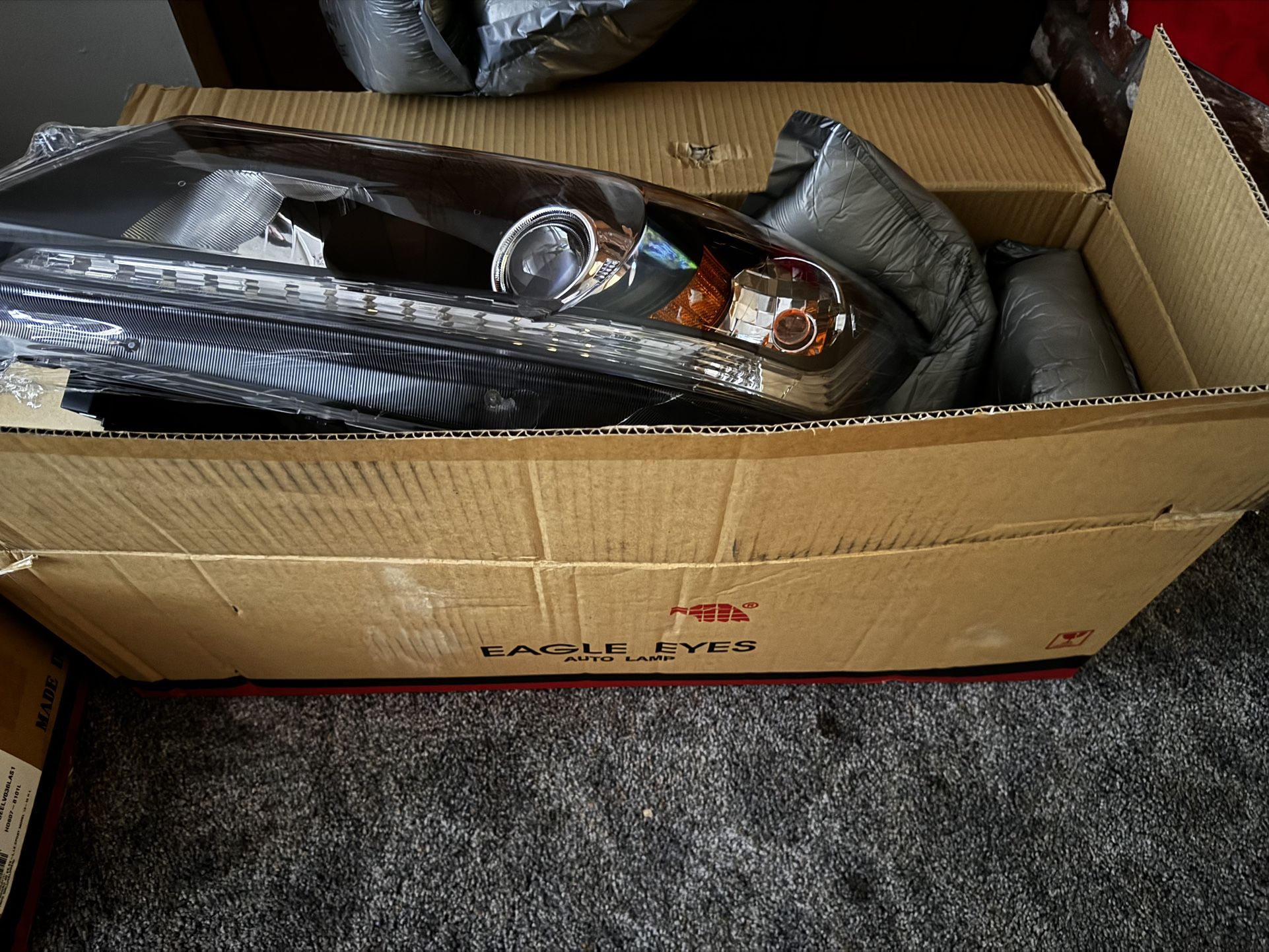 2013 Honda Accord Driver side headlight