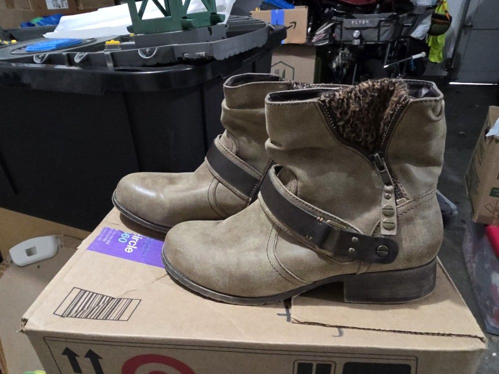 Jellypop Women's Low Boots Size 9