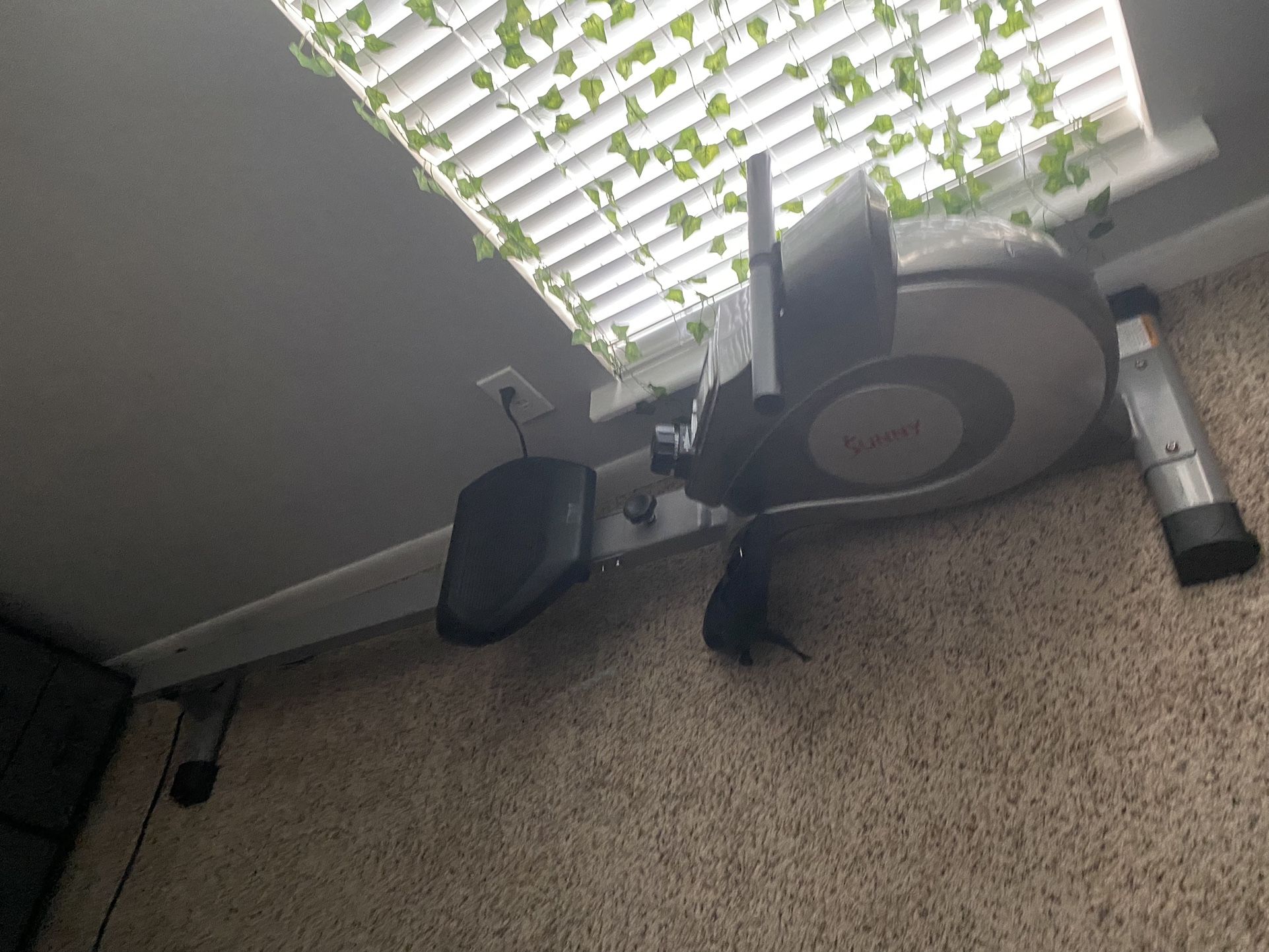 Fairly new Smart Magnetic Rowing Machine $150