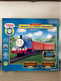 NIB Bachmann Deluxe Thomas with Annie & Clarabel HO scale  electric train