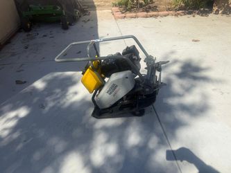 Neuson Wacker plate compactor 20 inch good condition $1750 we localized in highland CA