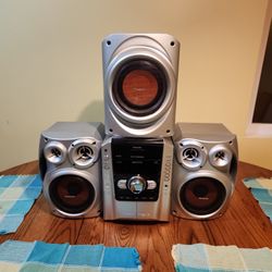 Panasonic 5CD Changer  W Subwoofer