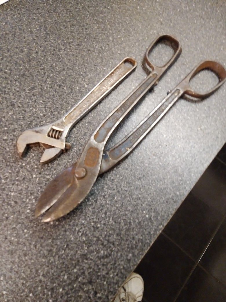 10 Inch Cresant Wrench. Cresant. Tin Snips. Both. 25 Bucks