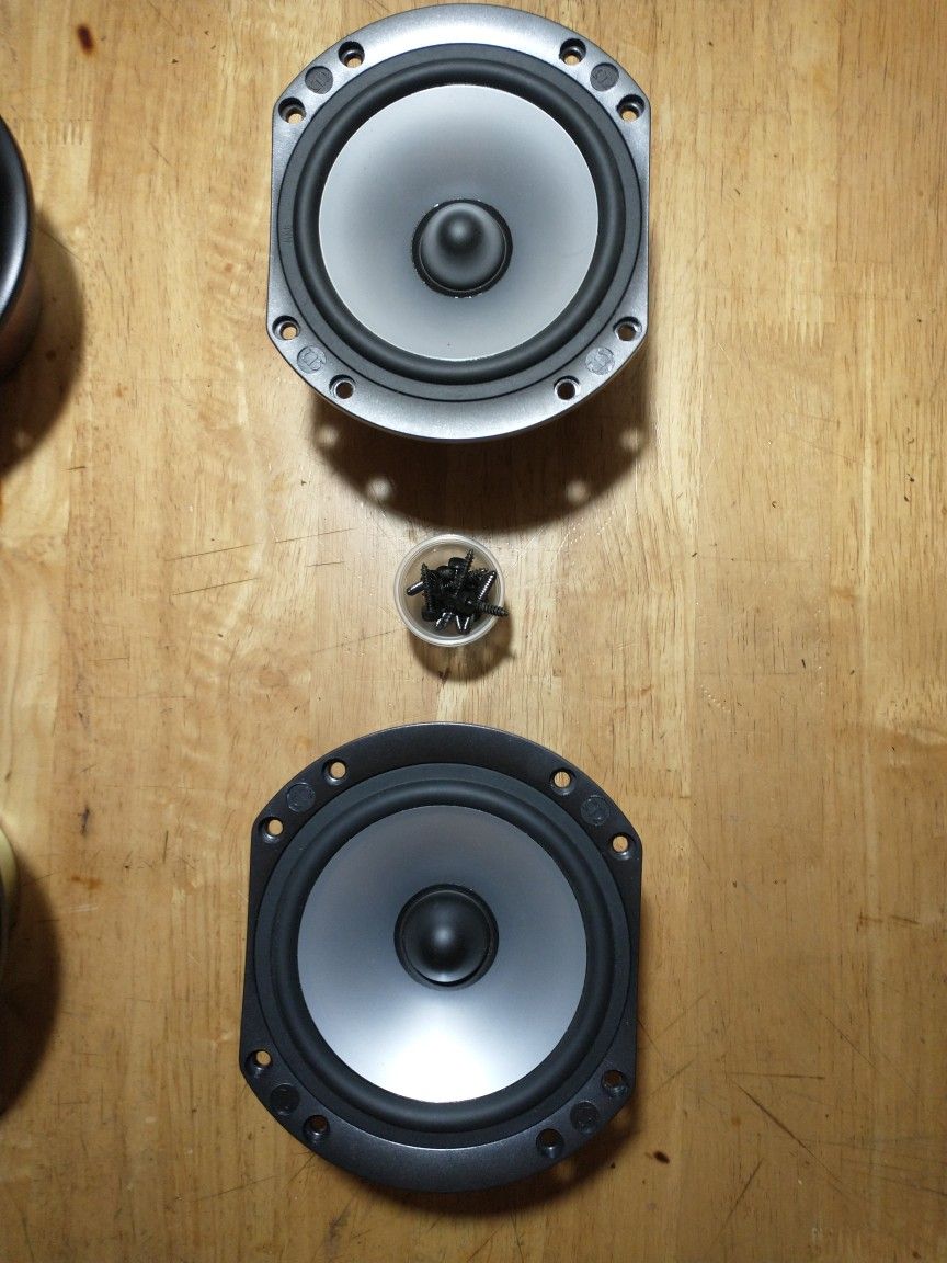 Monitor Audio Bronze Woofs